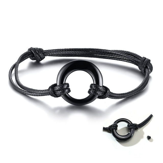 Robuuste Herdenkingsierraad - Herdenk uw huisdier - Urn op Hondenhoek