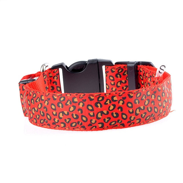 PETZZ Glow In The Dark Luipaard Halsband - Veilig op pad - Hondenhoek