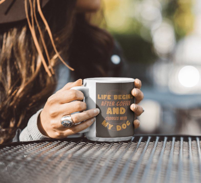 Life Begins Mok - Start de Dag met Koffie en Hondenknuffels