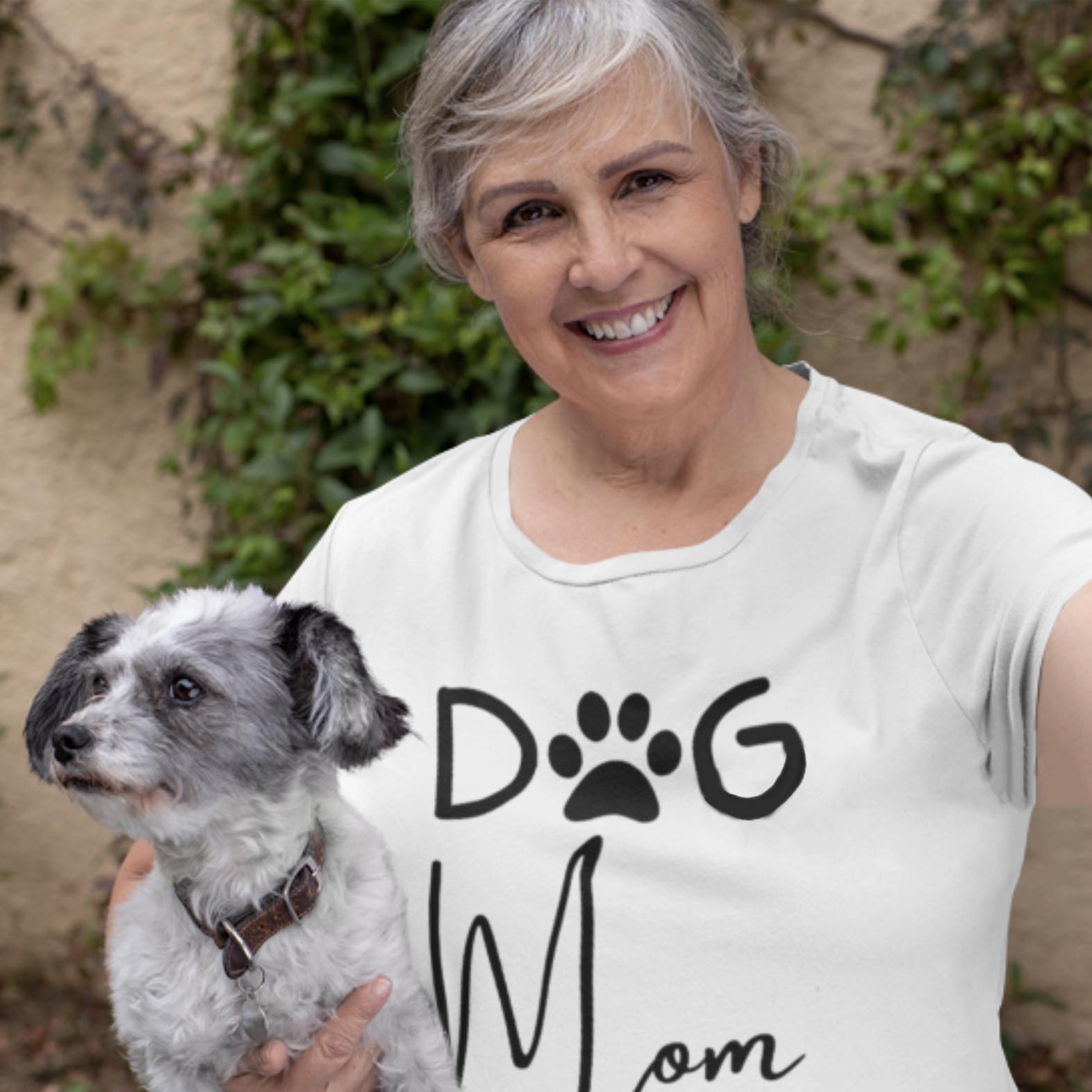 Dog Mom T-Shirt - Hondenhoek Kleding voor Baasjes - Hondenhoek.com