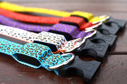 PETZZ Glow In The Dark Luipaard Halsband - Veilig op pad - Hondenhoek